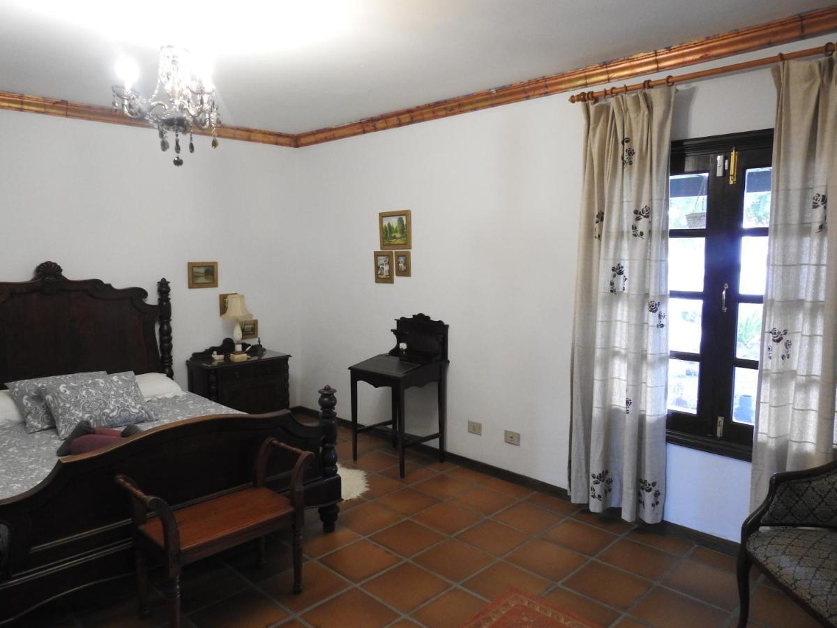 Habitaciones Dona Cris بويرتو ذيل كارمين المظهر الخارجي الصورة