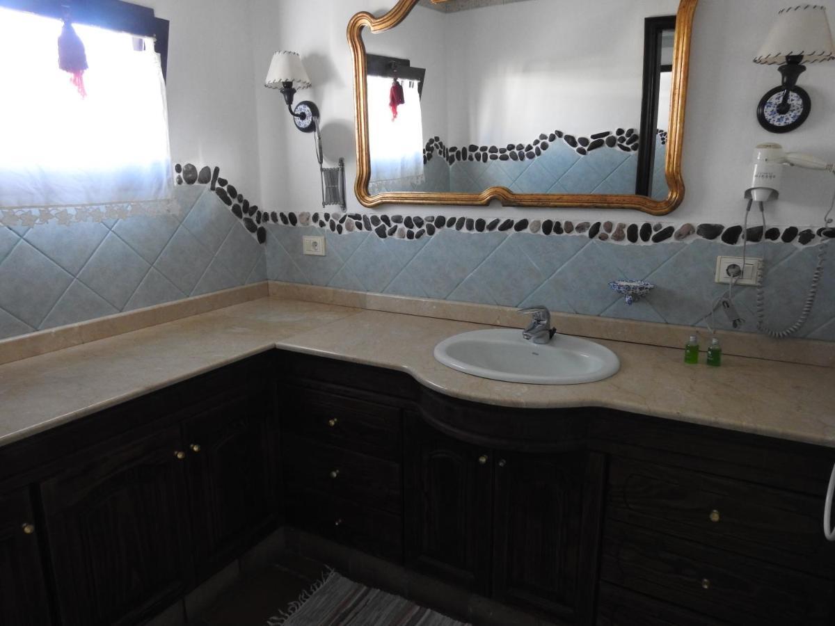 Habitaciones Dona Cris بويرتو ذيل كارمين المظهر الخارجي الصورة